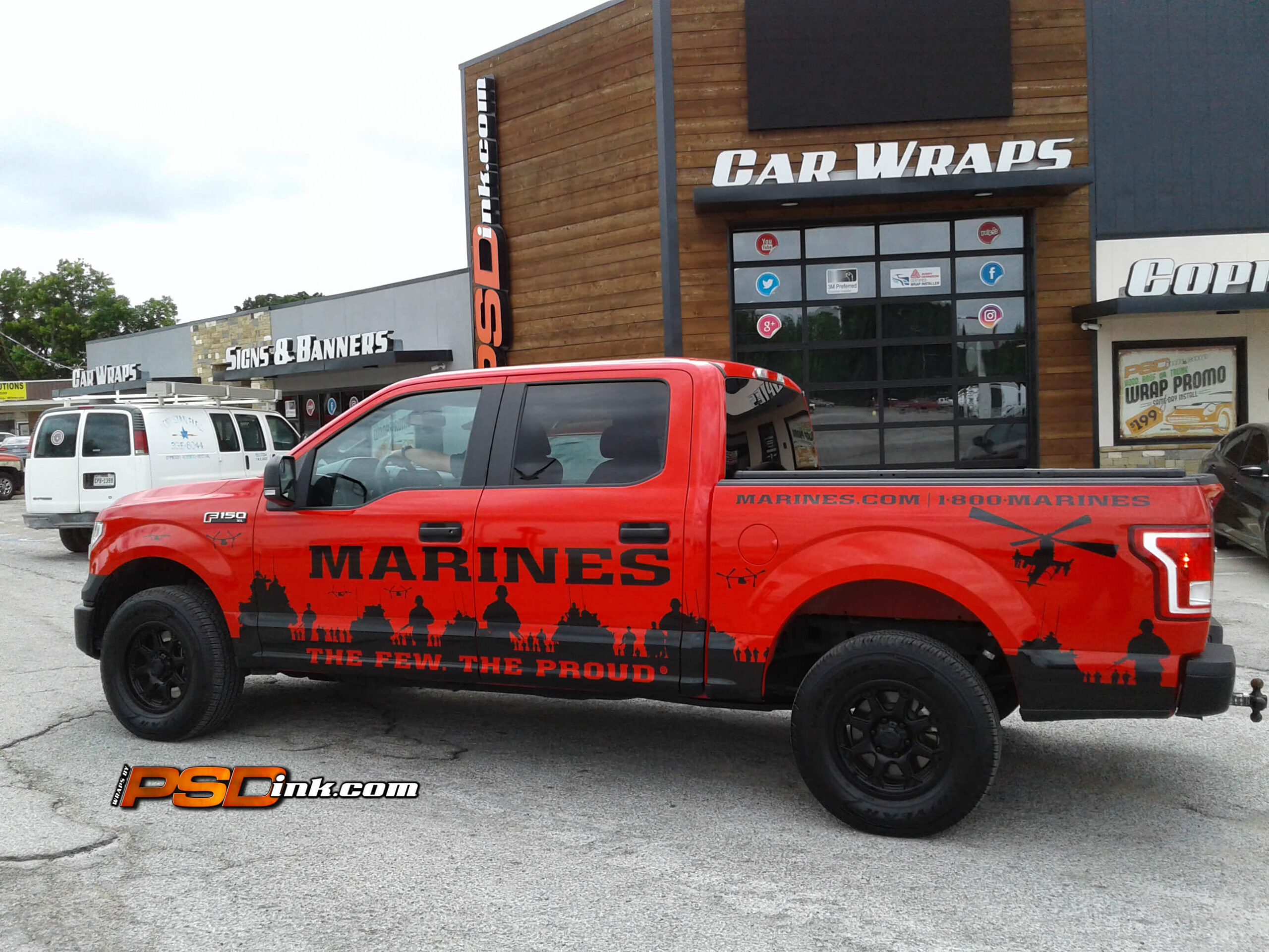 Marines-w-logo MARINES