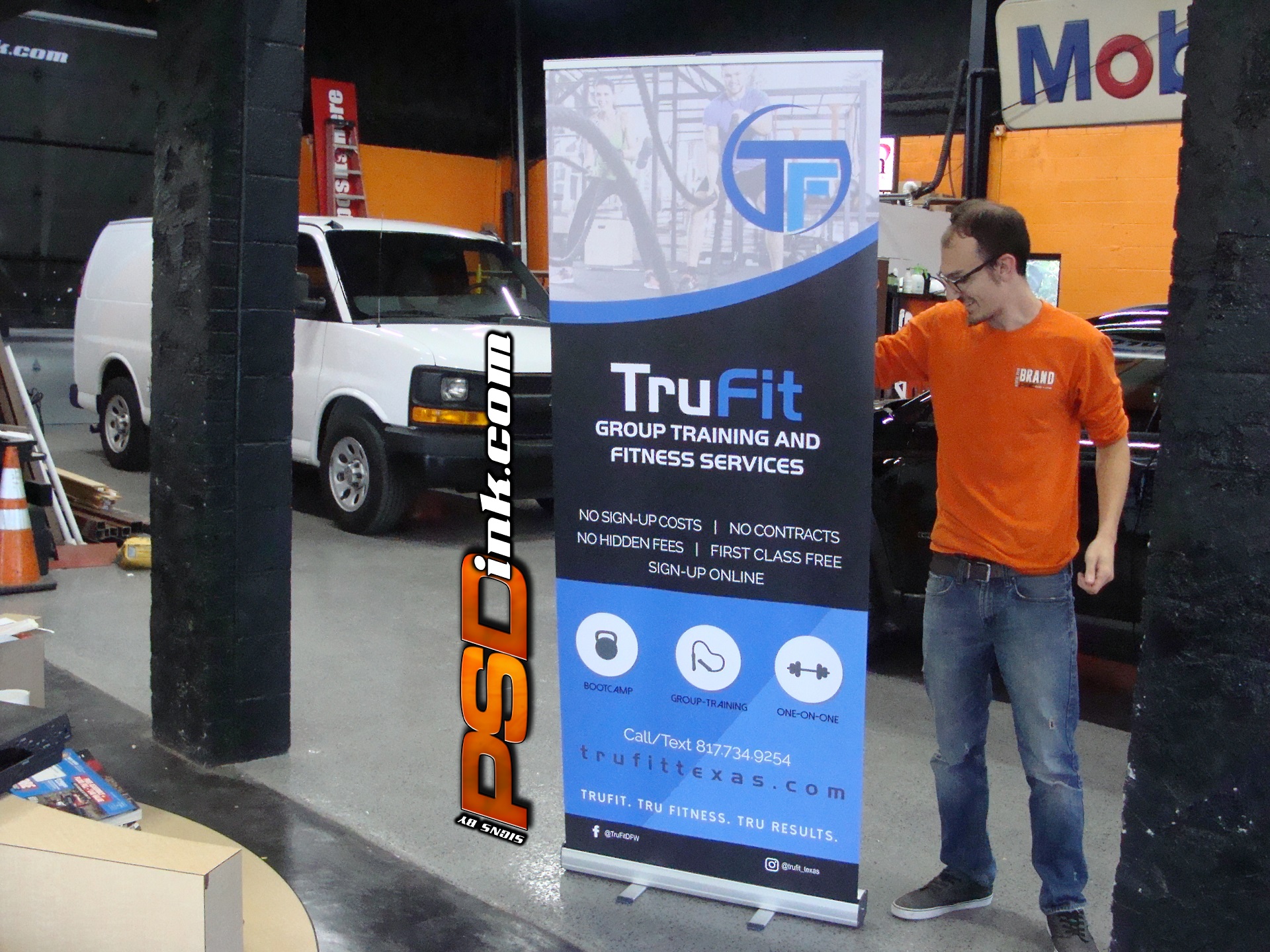TF-Banner-Stand-w-logo-1